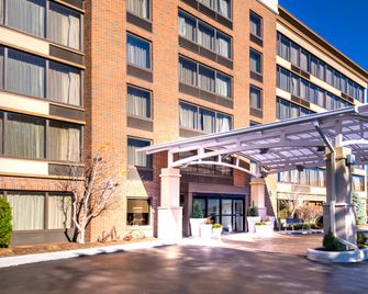 Holiday Inn & Suites Warren By IHG - Warren - Gebouw