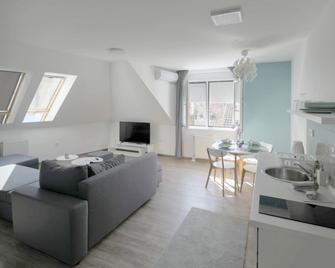 Live & Sleep - Novi Sad - Huiskamer