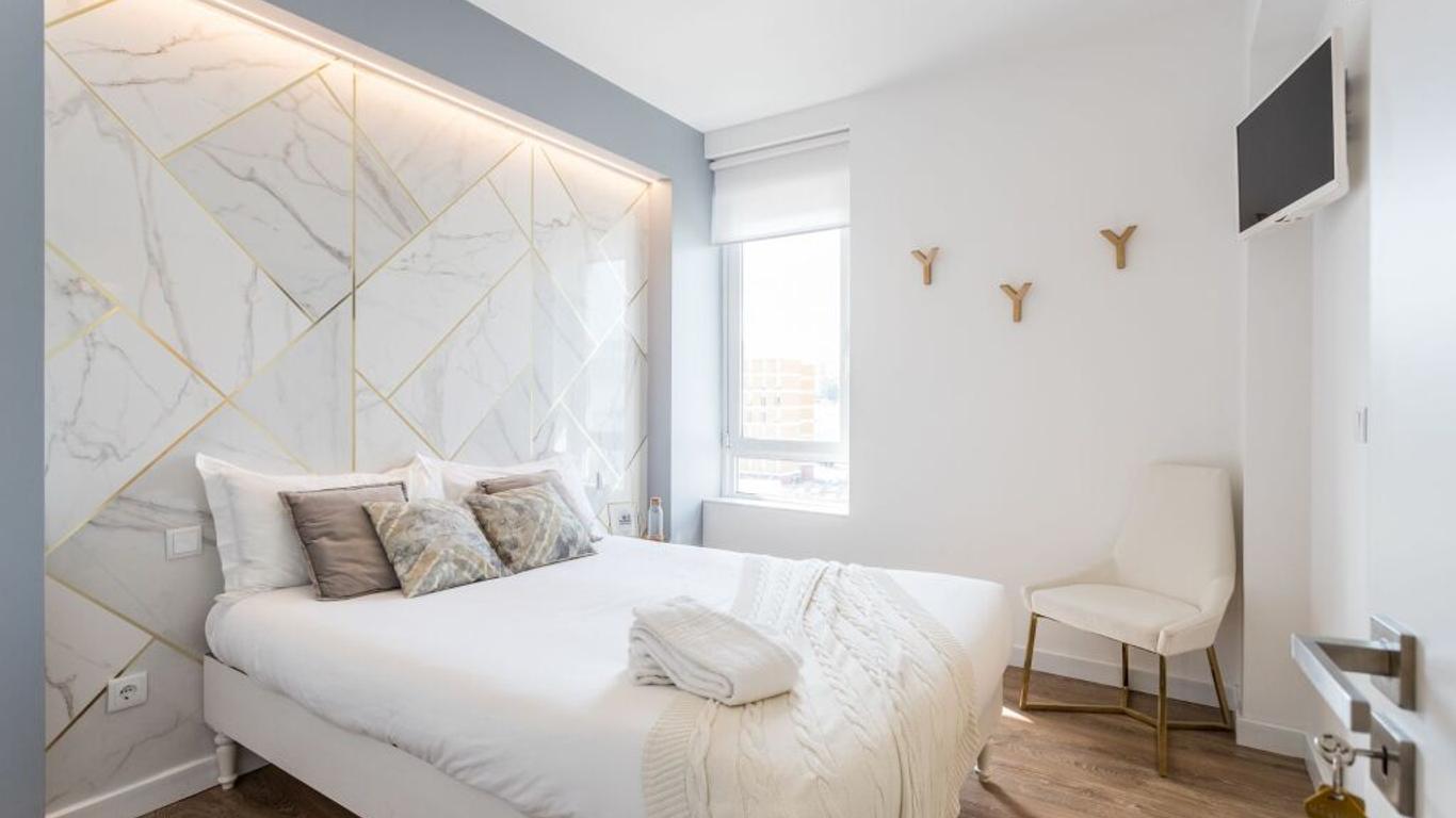 Lisbon Airport Suites