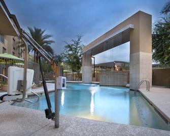 Holiday Inn Hotel & Suites Scottsdale North - Airpark - Scottsdale - Piscina