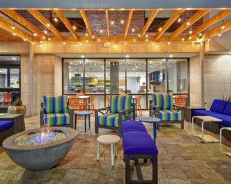 Home2 Suites by Hilton Taylor Detroit - Taylor - Lounge