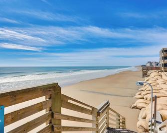 Oceanfront Condo in North Topsail Beach! - North Topsail Beach - Beach