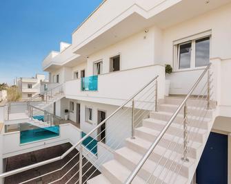 Absolute Suite Apartments - Porto Cesareo - Building