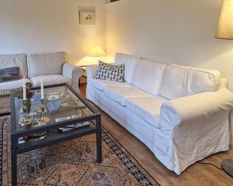 3 bedroom cozy home in Vrå - Vrå - Sala de estar