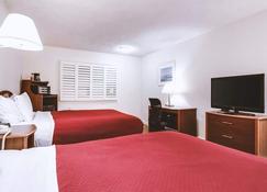 Sky-Palace Inn Mccook - Standard 2 Queen Bed Ns - McCook - Bedroom