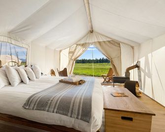 Under Canvas West Yellowstone - West Yellowstone - Bedroom