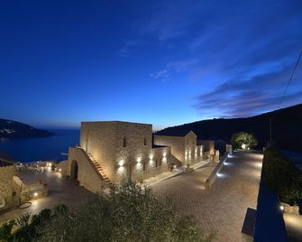 Akrolithi Boutique Hotel & Suites - Karavostasi