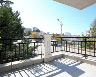 Apartments Flower Residence - Saranda - Balkon
