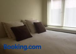 B&B Bloemenweelde - Kortrijk - Phòng ngủ