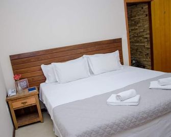 Hotel pousada La Belle - Itaguaí - Спальня