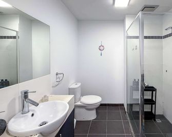 Brunswick 2B Living Near Sydney Rd w/ Free Parking - Brunswick - Cocina