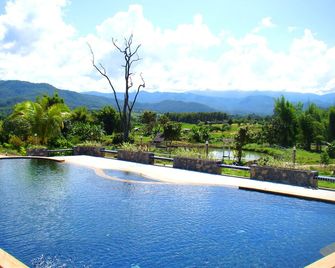 Pai Iyara Resort - פאי - בריכה