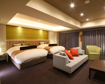 Hotel Regina Kawaguchiko - Fujikawaguchiko - Bedroom