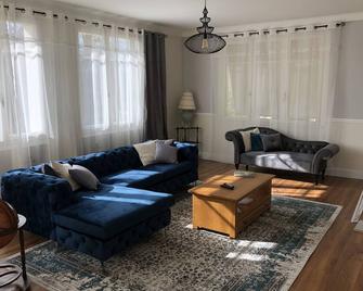 Large Relaxing Spot on the River Lot - Penne-d'Agenais - Salon