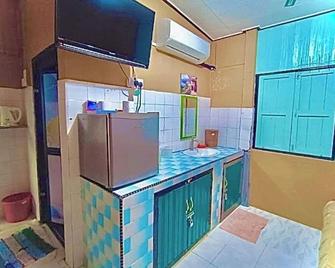 Perhentian Ab Guest House - Kecil - Kitchen