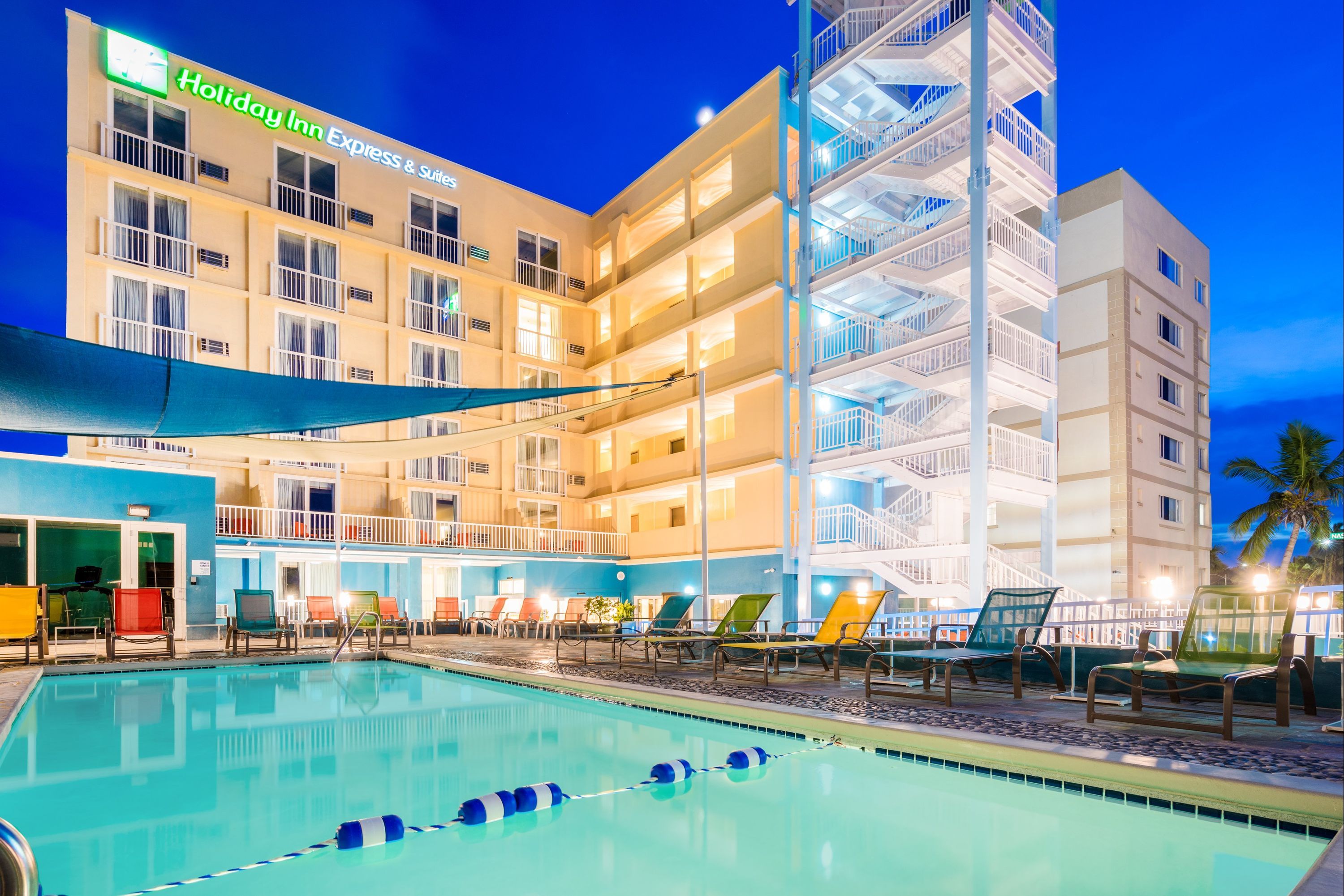 Holiday Inn Express & Suites Nassau By IHG - נאסאו - בניין