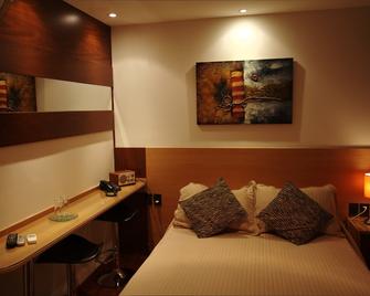 Sur Hotel - Montevideo - Bedroom