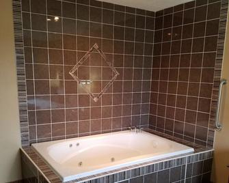 Days Inn by Wyndham Lincoln, IL - Lincoln