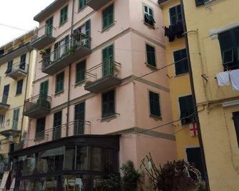 Locanda dalla Compagnia - Riomaggiore - Building