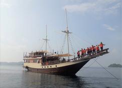 Komodo Boat Trip - Labuan Bajo - Building