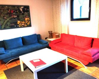 Ferienwohnung Jette - Oestrich-Winkel - Huiskamer