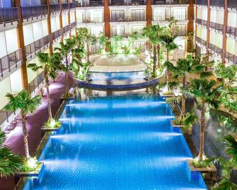 Swiss-Belhotel Tuban - Kuta - Pool