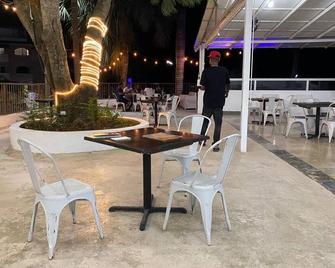 Hannabi Beach Hotel - Boca Chica - Uteplats