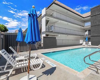 Motel 6-Escondido, Ca - Escondido - Pool