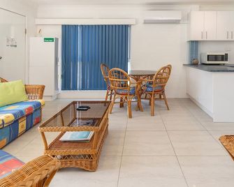 Blueys Beach Villa Manyana 14 - Blueys Beach