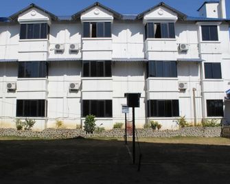 Dibrugarh Club House - Dibrugarh - Building