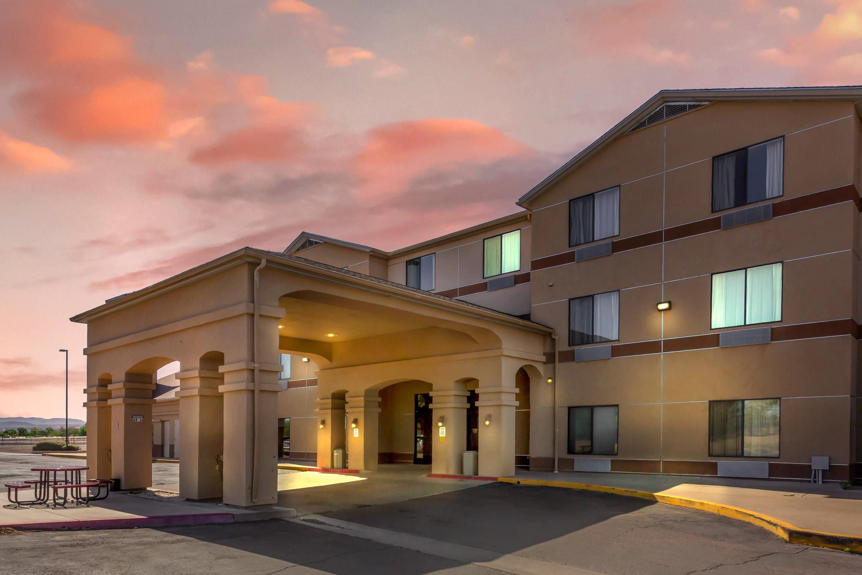 Comfort Inn & Suites Socorro - Socorro - Edificio