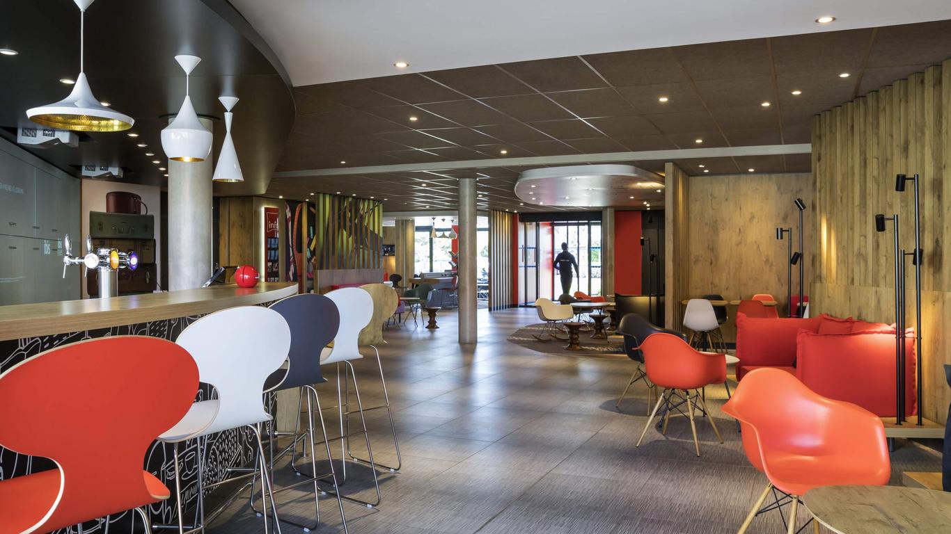 Ibis Saint Quentin En Yvelines Velodrome