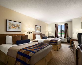 Days Inn by Wyndham Oglesby/ Starved Rock - Oglesby - Ložnice