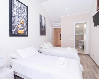 La Dimora nel Borgo - Vitorchiano - Bedroom