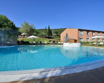Hotel La Meridiana - Perugia - Svømmebasseng