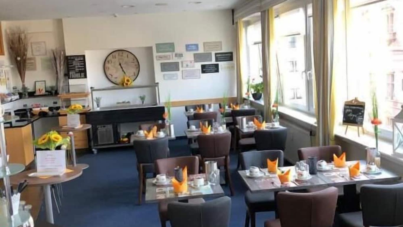 Hotel Peterchens Mondfahrt