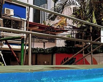 Hostal de Lujo en el Centro de la Ciudad Cerca de Centros Comerciales y Más!!! - פנמה סיטי - בריכה