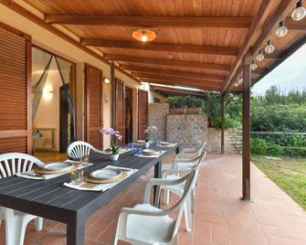 Sole d'Oro House with Panoramic Sea Plus Parking - Lacona - Patio