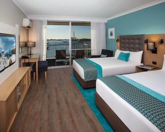 Sea World Resort - Main Beach - Schlafzimmer