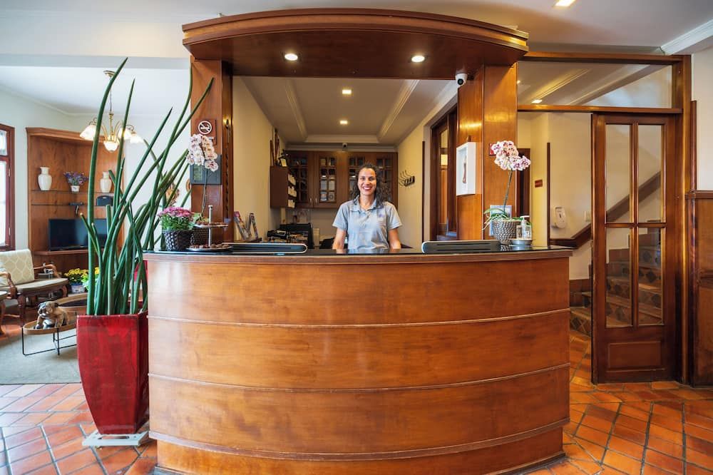 Pousada Campos de Provence Campos do Jordão - קמפוס דו ג'ורדאו - דלפק קבלה