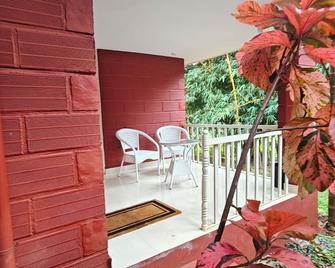 Golden Hill Resort - Chikamagalur - Patio