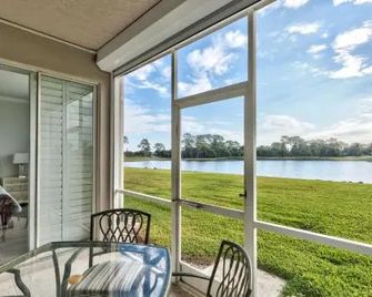 Bologna Golf Condo in the Lely Resort - Naples - Balcón