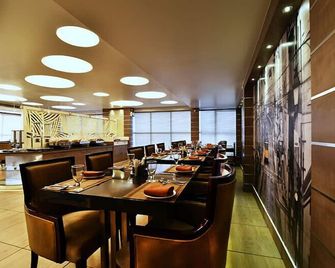 Hotel Kama International - Gorakhpur - Restaurante