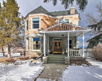 Historic Helena Home with Mtn Views - 2 Mi to Dtwn! - Helena - Building