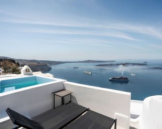 Aqua Luxury Suites Santorini - Imerovigli - Balkon