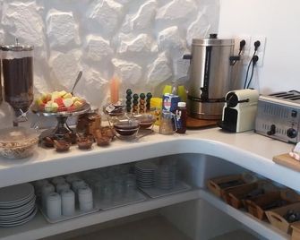 Ioanna Apartments - Agios Prokopios - Buffet