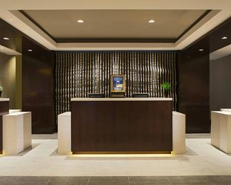Calgary Marriott Downtown Hotel - Calgary - Front desk