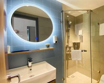 Home Inn Neo Hengshui No.2 High School Ronghua Avenue Yiran City Hengshui North Railway Station - Hengshui - Bedroom