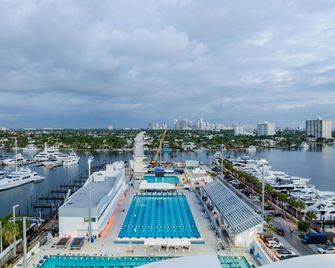 Hotel Maren Fort Lauderdale Beach, Curio Collection By Hilton - Fort Lauderdale - Pool