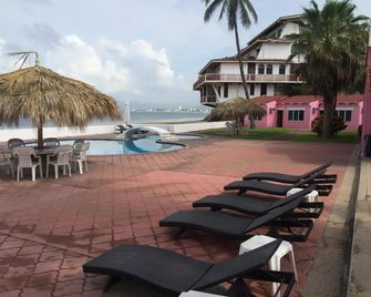 Hotel La Posada - Manzanillo - Pool